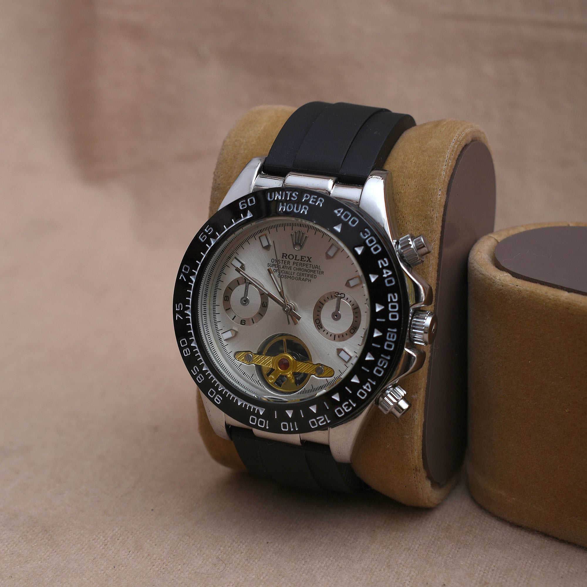 Rolex Daytona Silver Dial Automatic Watch – Black Bezel & Rubber Strap