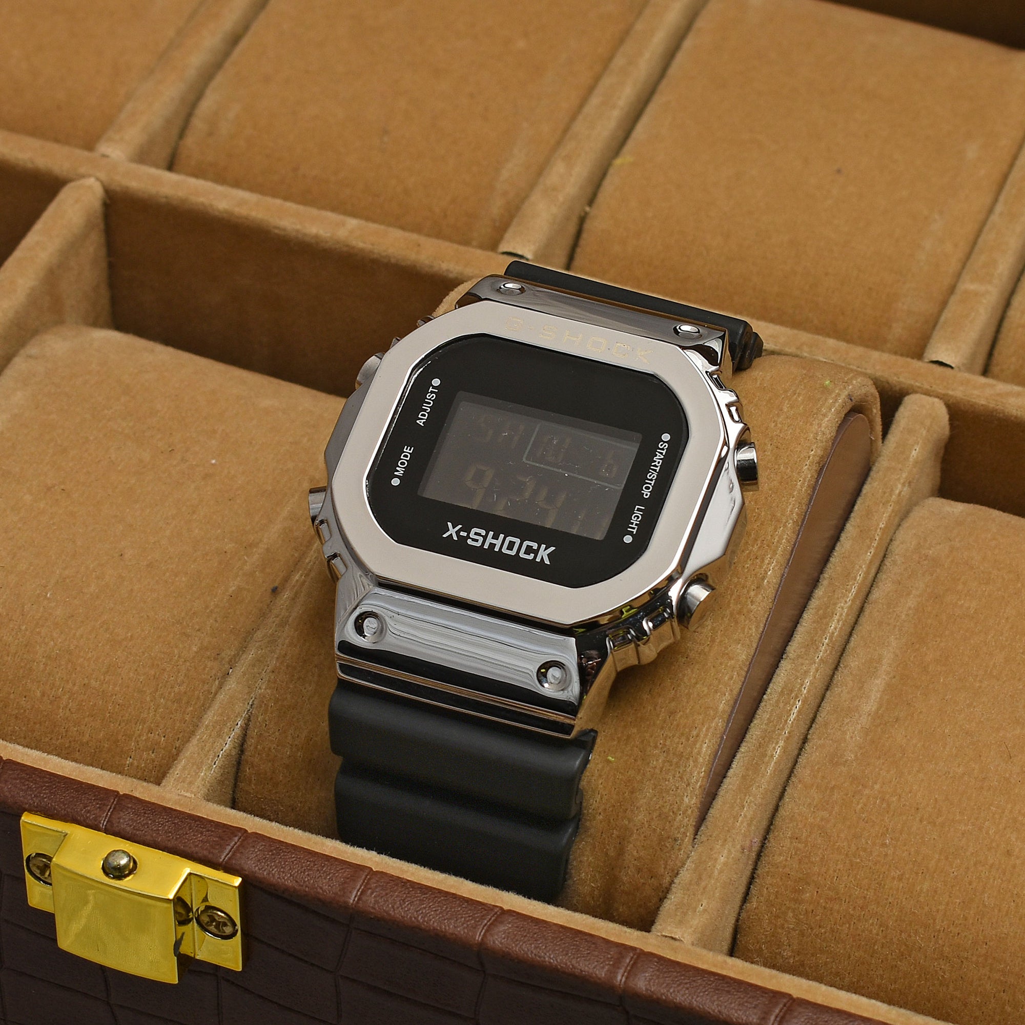CASIO DIGITAL WHITE