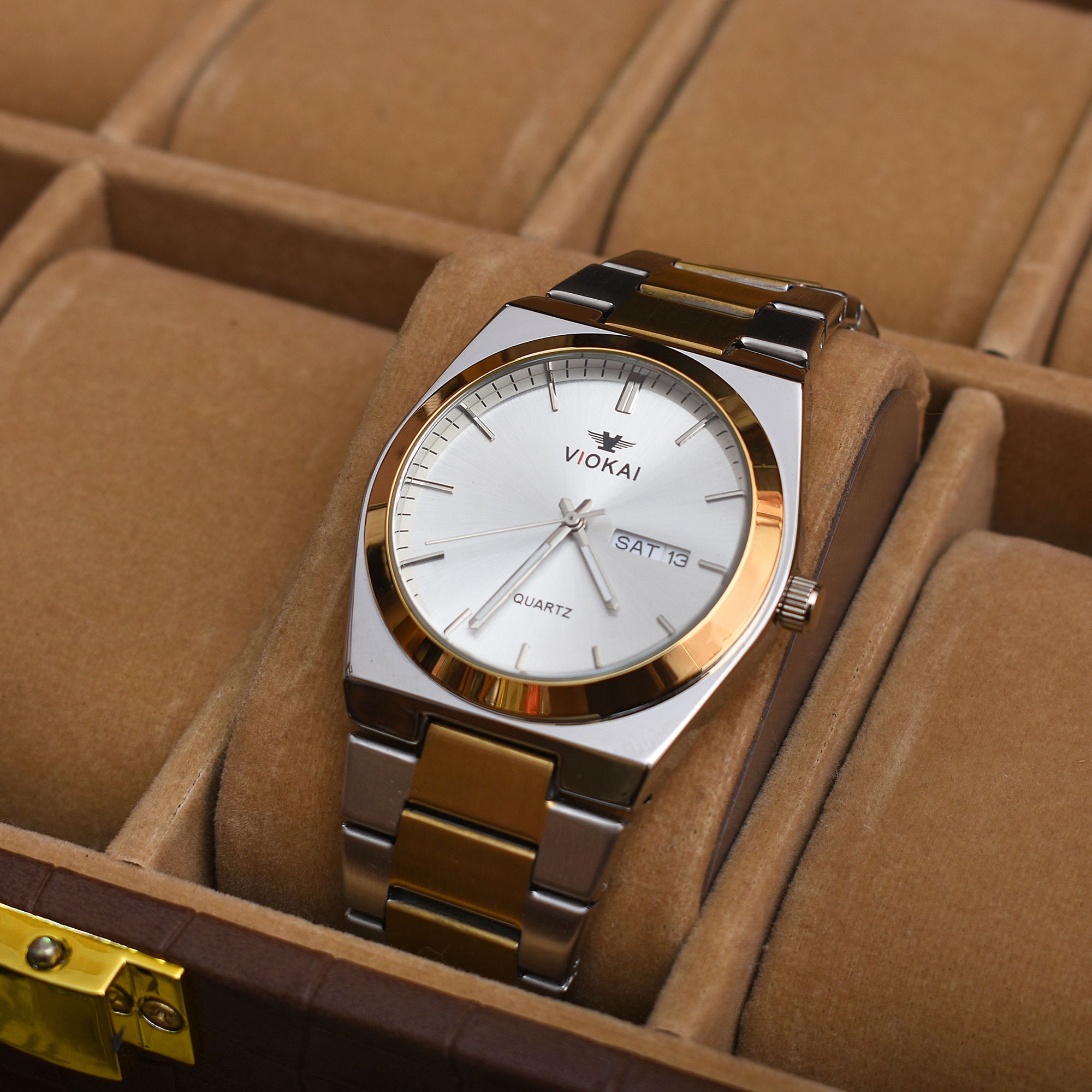 The Viokai "Urban Link" Gold