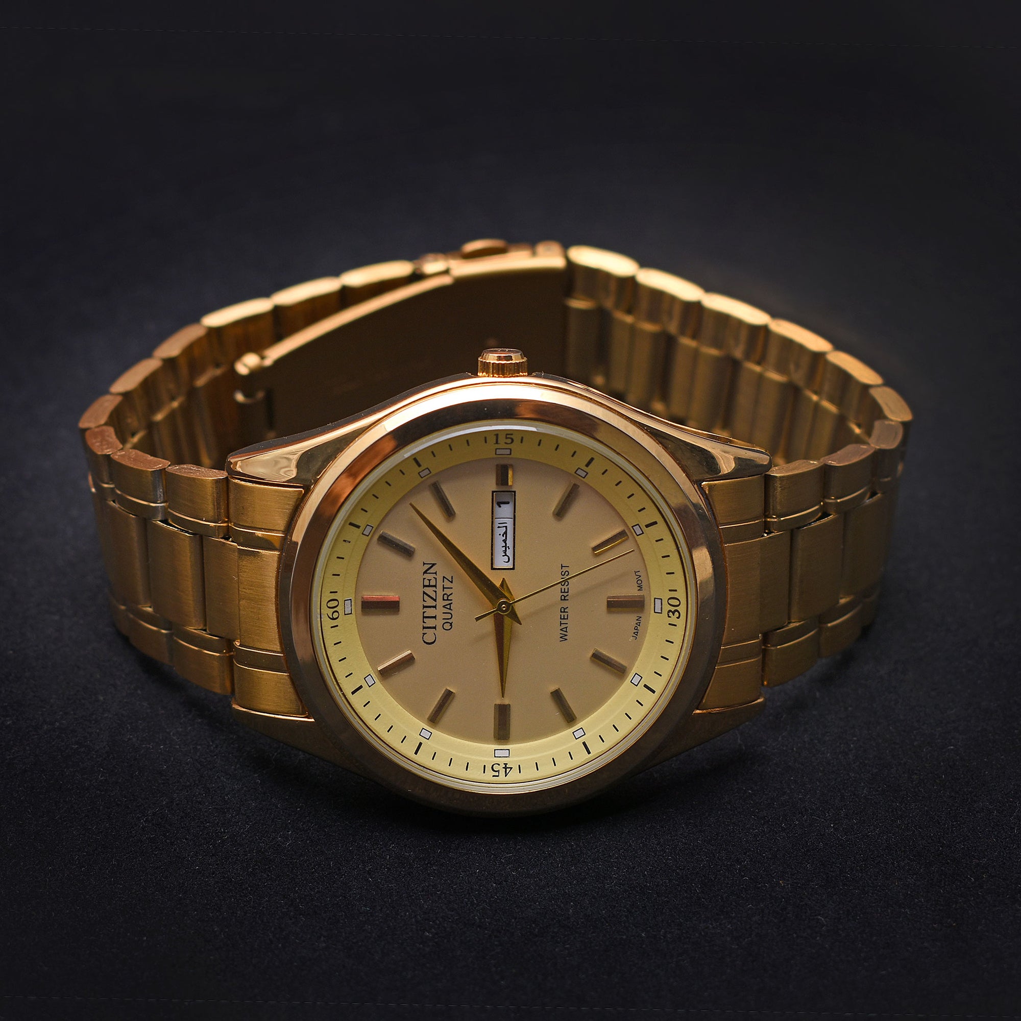 Citizen Premium Round